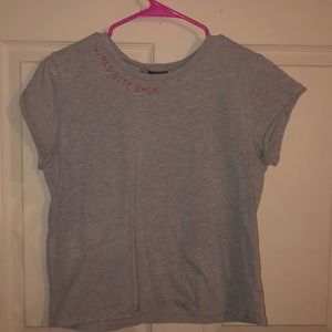 grey tee